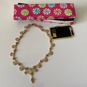 Necklace with jewelry box